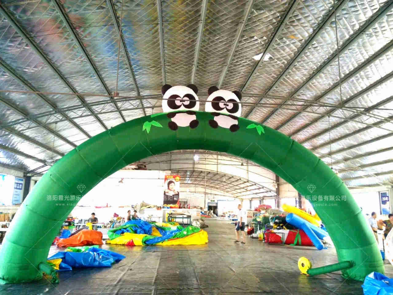 赣州熊猫喷绘拱门